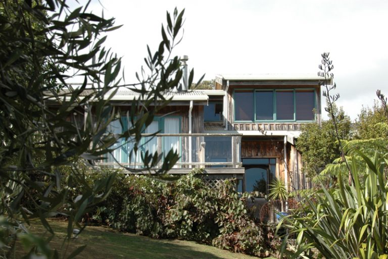 Bay Road, Waiheke Eco Home