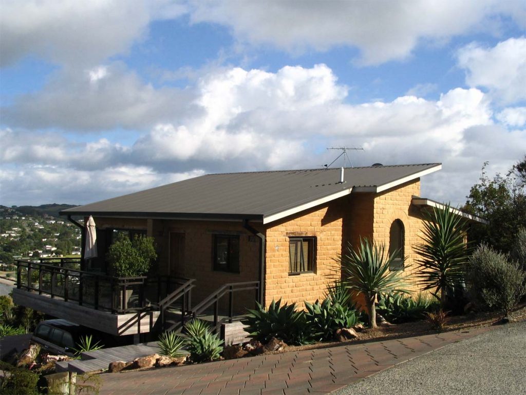 Burrell Road Earthbrick House